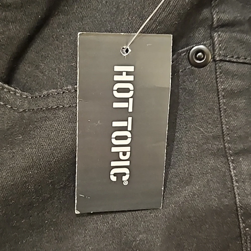 Hot Topic Jeans - Picture 12 of 12